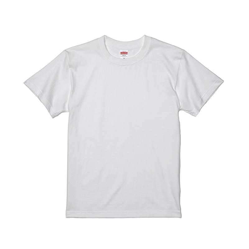 白のTシャツ